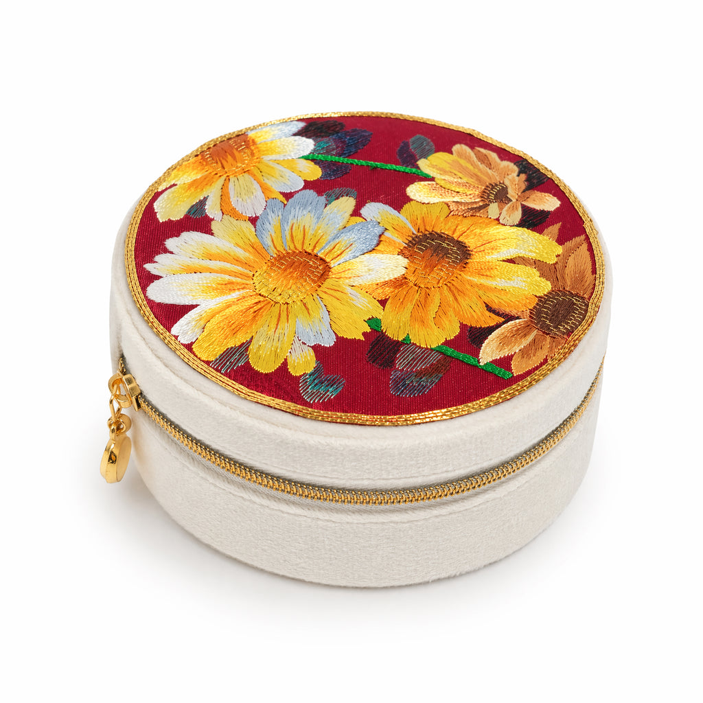Apsastitch Xiang Embroidery Jewelry Box – 48-Hour Handcrafted Intangible Cultural Heritage Jewelry Box, Mulberry Silk Thread, Unique Chinese Heritage Storage Gift
